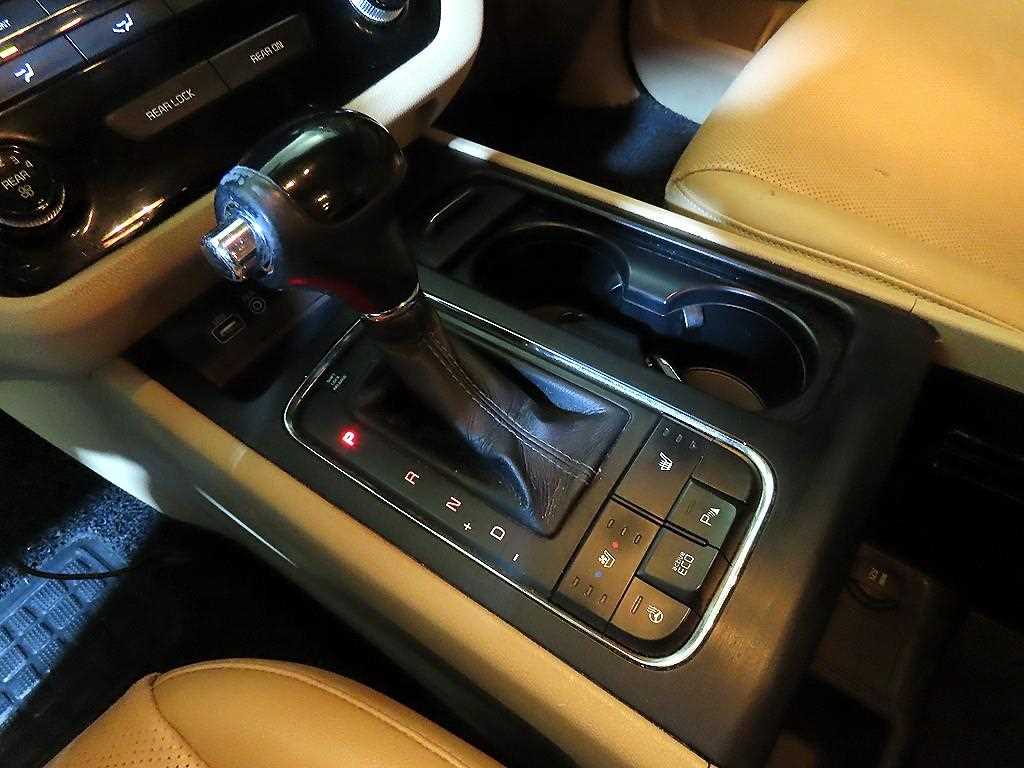 KIA Carnival 2016 Negro - Importación desde Corea - HF Imports Iquique - Foto 13