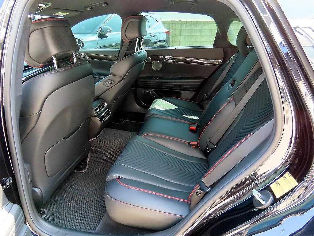 Genesis G80 - Vista 6