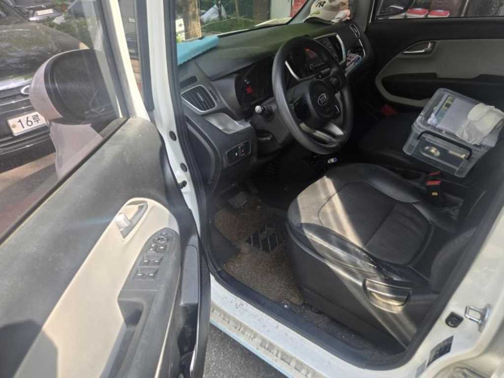 KIA Ray - Vista 5