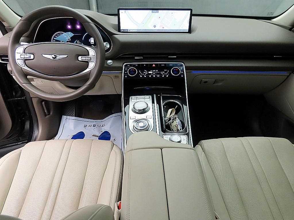 Genesis GV80 - Vista 7