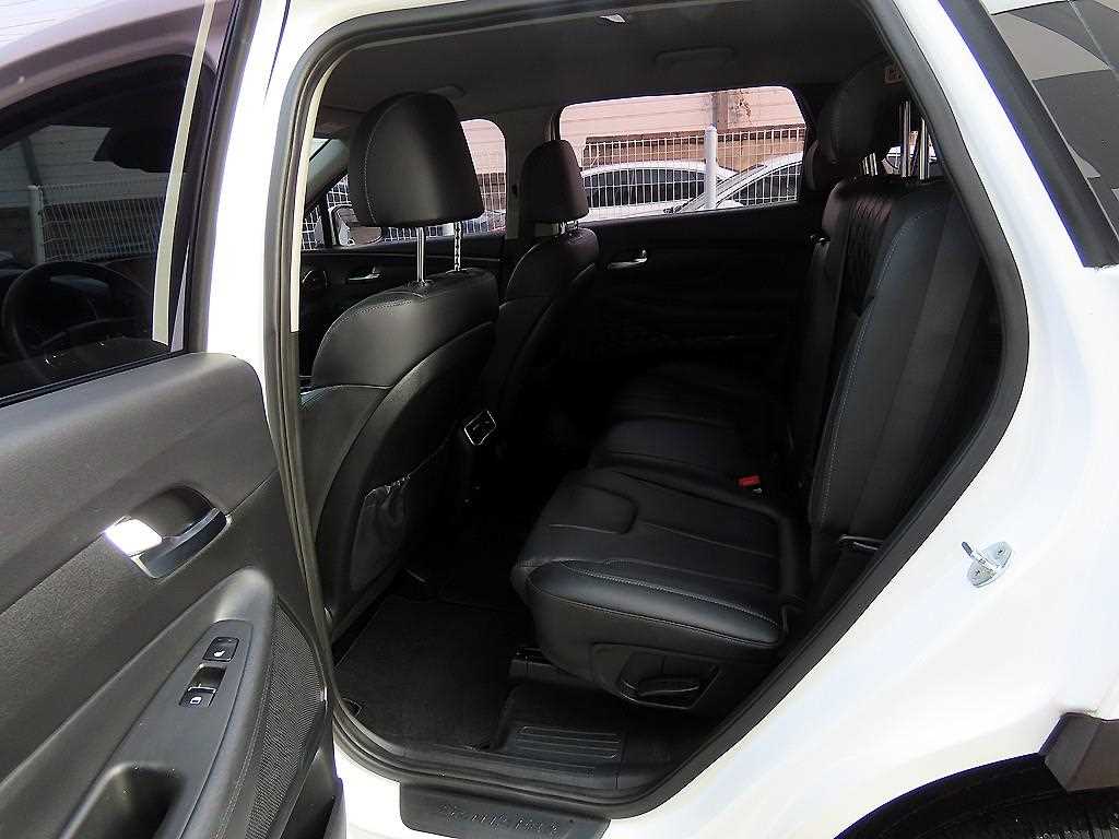 HYUNDAI Santa Fe - Vista 6