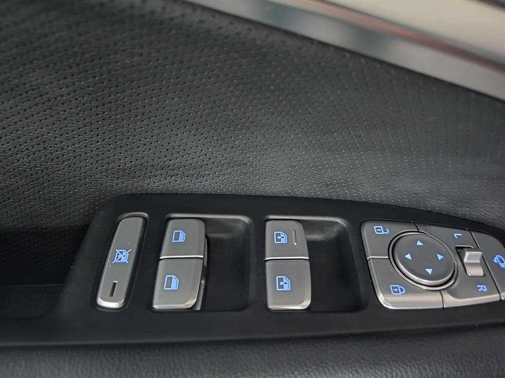 Genesis G70 - Vista 10
