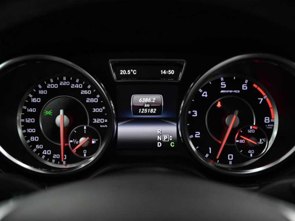 Mercedes Benz M Class - Vista 8