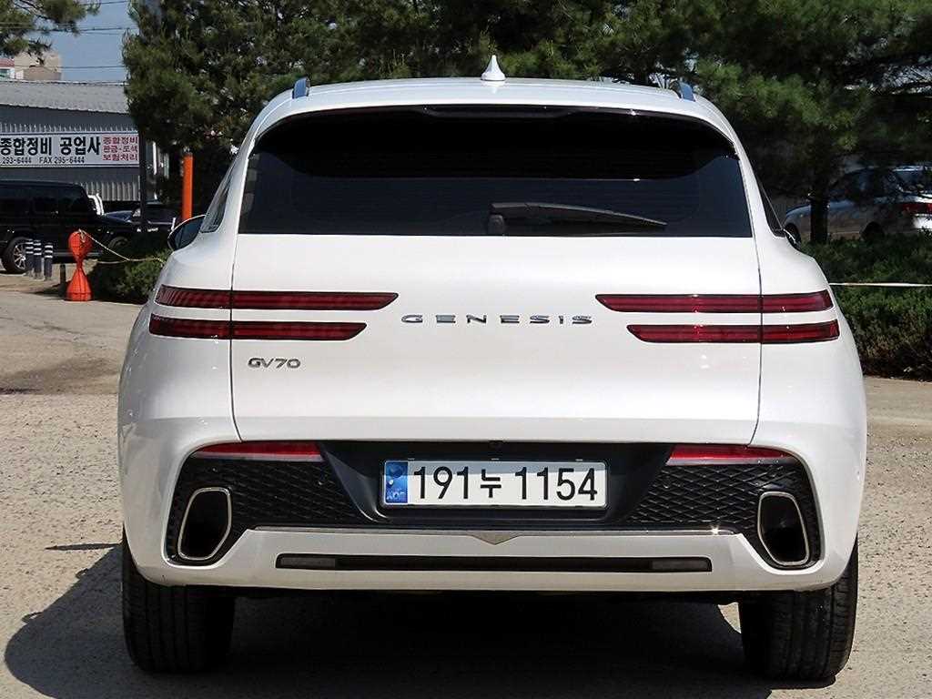 Genesis GV70 - Vista 4