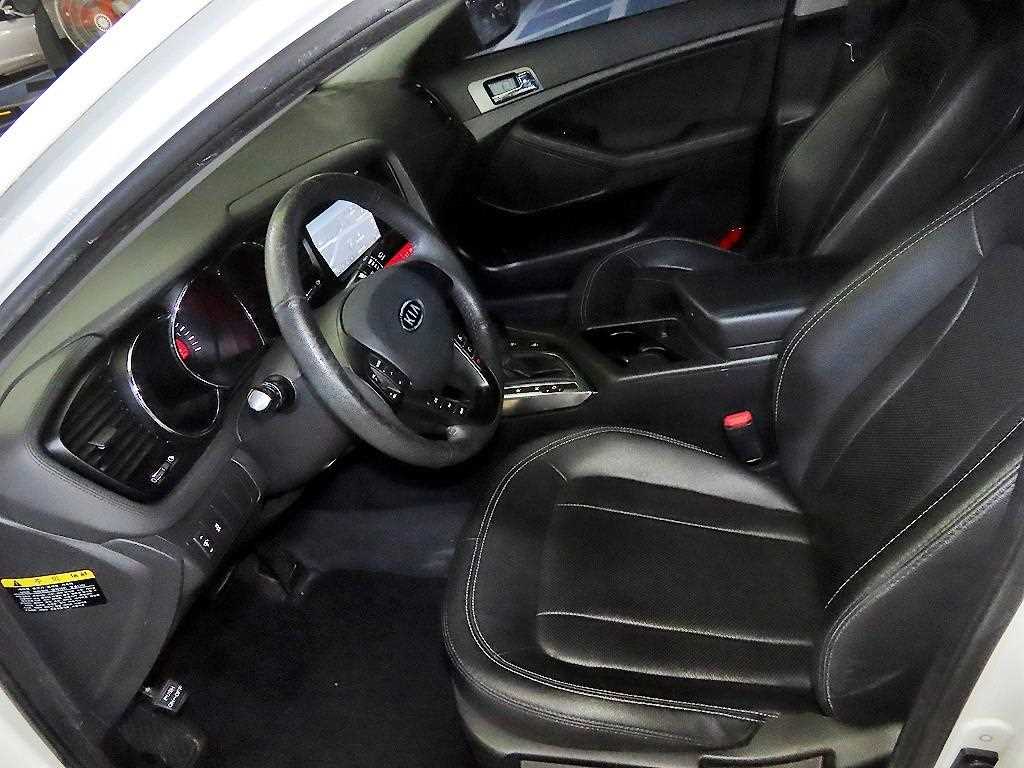 KIA K5 - Vista 6