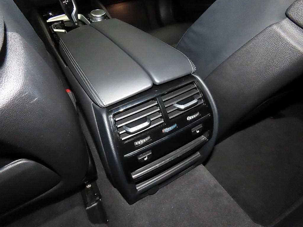 BMW 5 Series 2020 Gris - Importación desde Corea - HF Imports Iquique - Foto 15