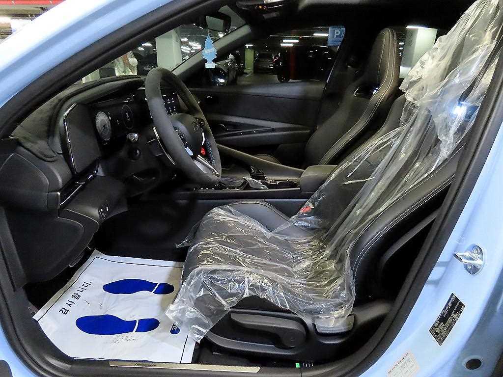 HYUNDAI Avante - Vista 6