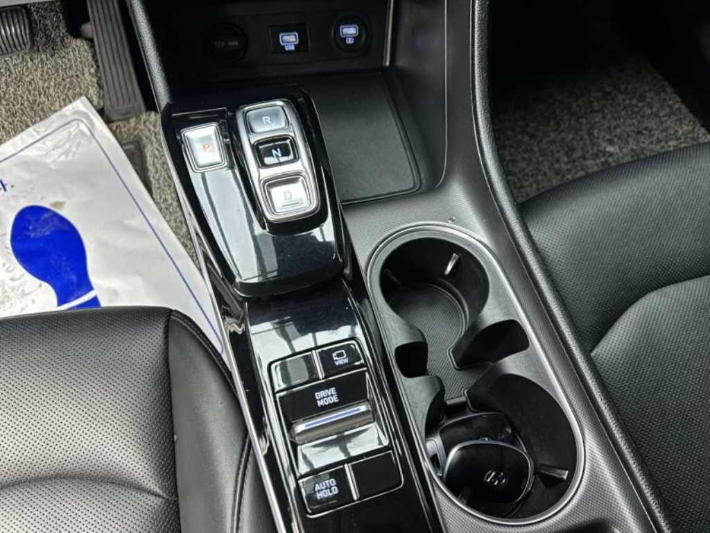 HYUNDAI Sonata - Vista 11