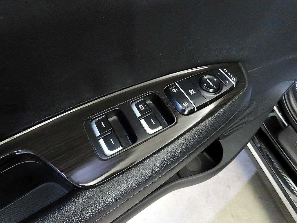 KIA K5 2017 Negro - Importación desde Corea - HF Imports Iquique - Foto 13