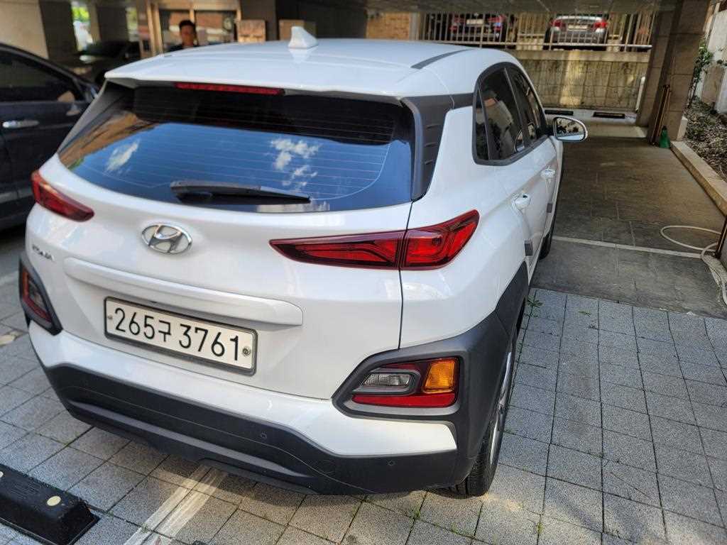 HYUNDAI Kona - Vista 2