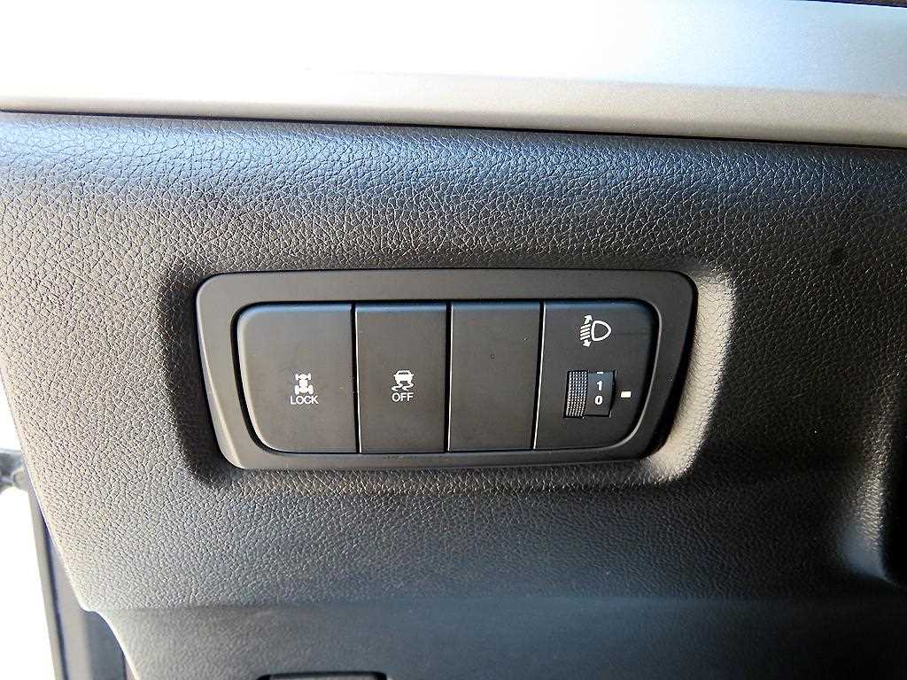 Ssangyong Korando - Vista 12