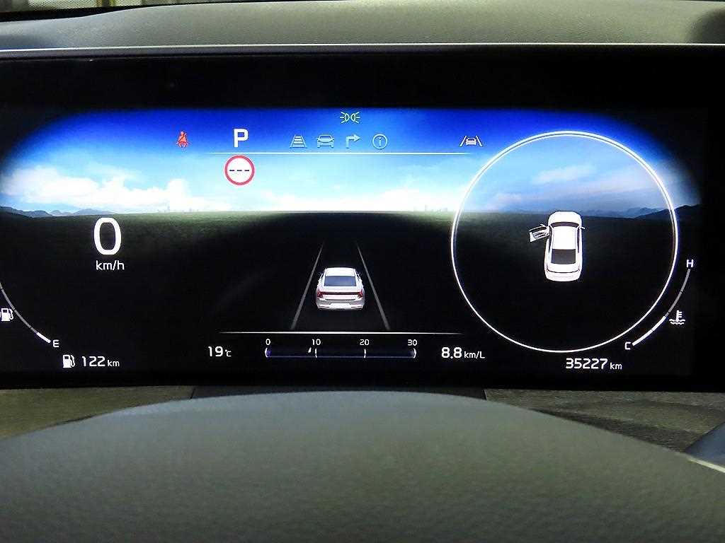 KIA K8 - Vista 9