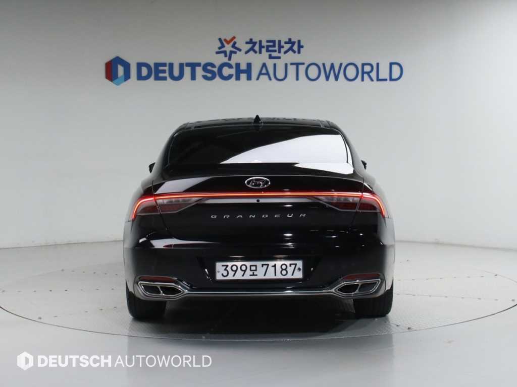HYUNDAI Grandeur - Vista 4