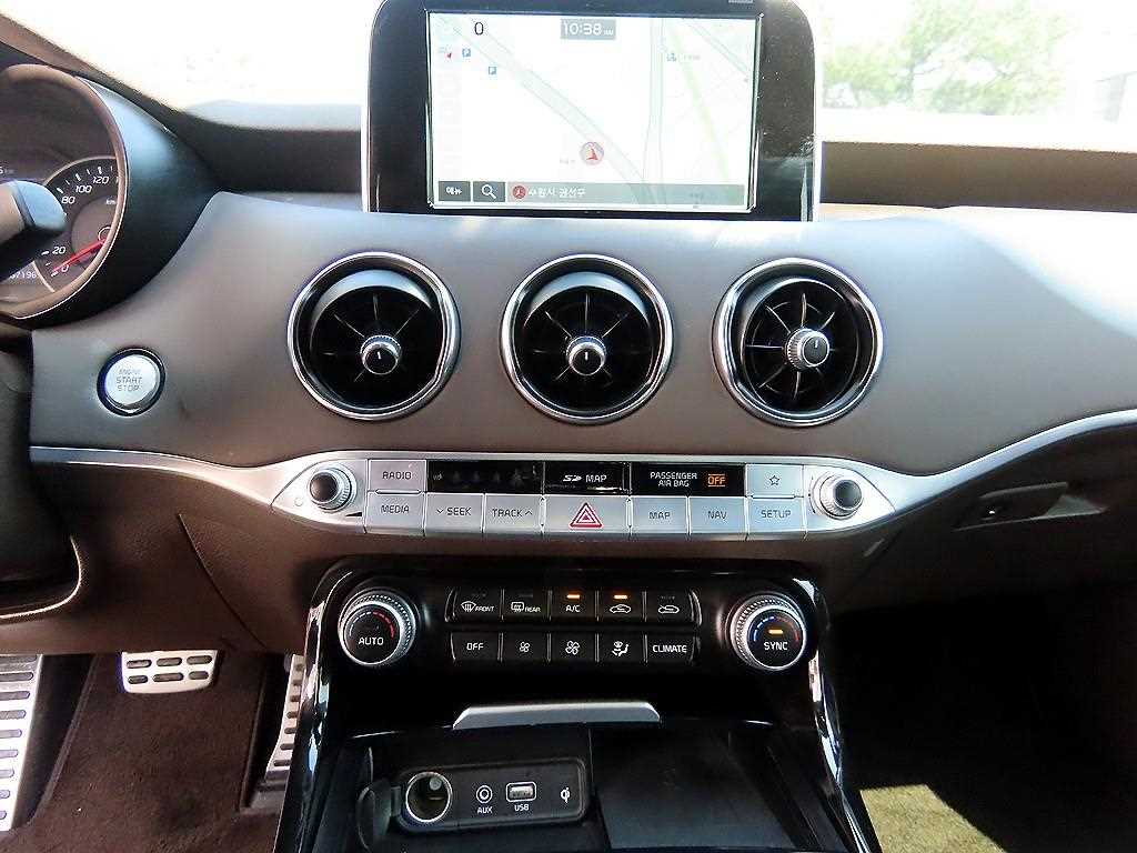 KIA Stinger 2018 Blanco - Importación desde Corea - HF Imports Iquique - Foto 13