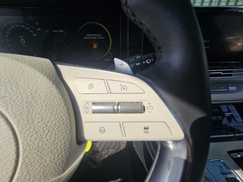HYUNDAI Grandeur - Vista 9