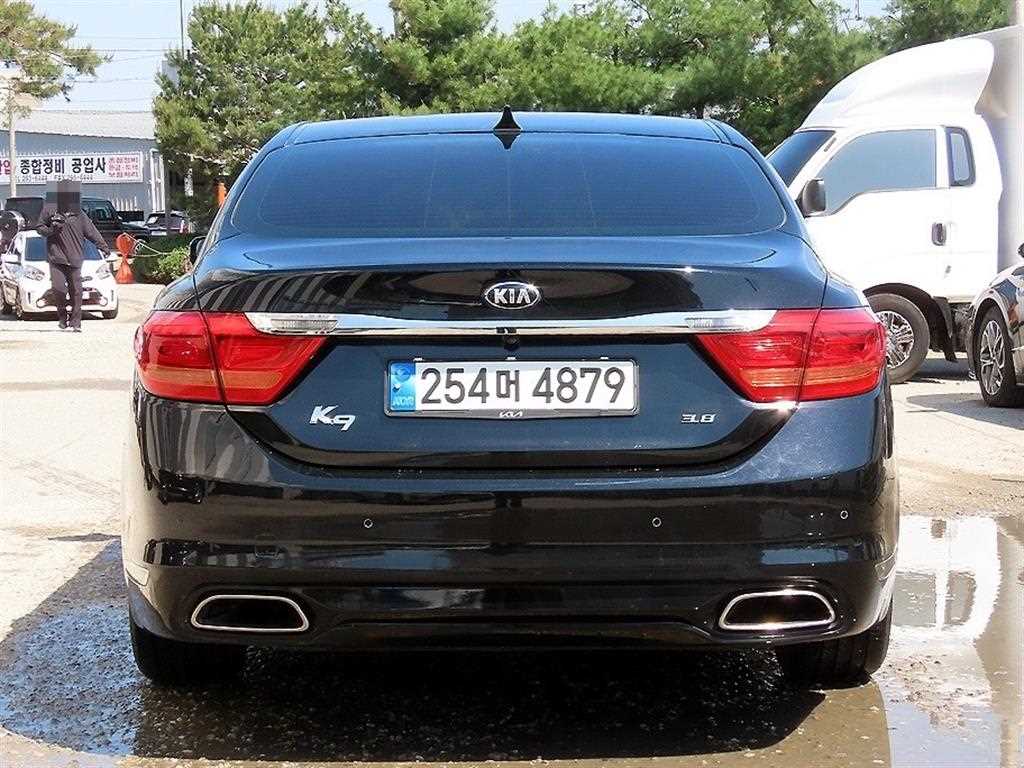 KIA K9 - Vista 4