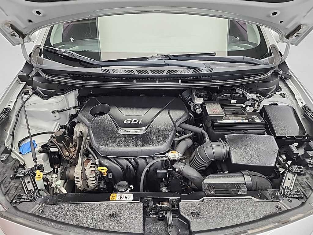 KIA K3 - Vista 5