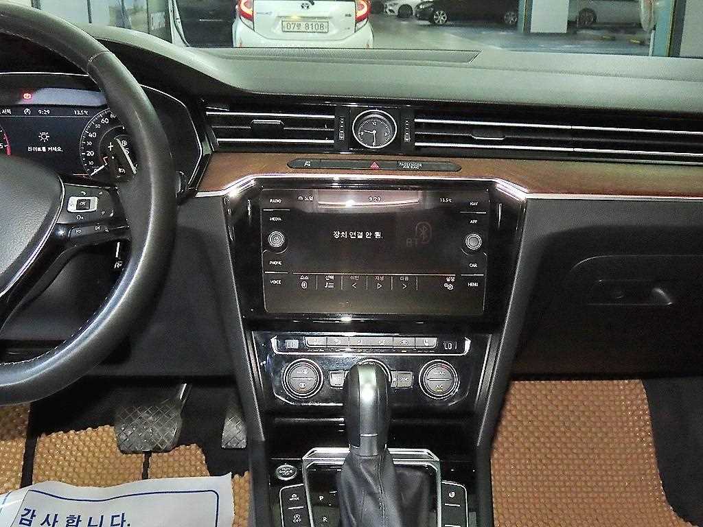Volkswagen Passat - Vista 11