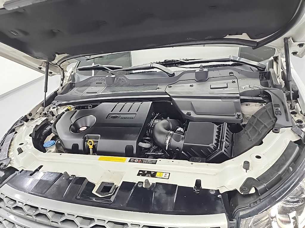 Land Rover Discovery Sports - Vista 5
