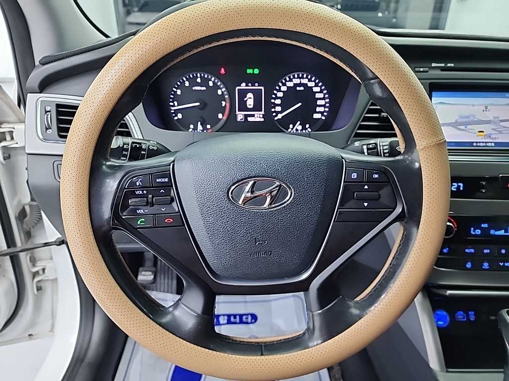 HYUNDAI Sonata - Vista 9