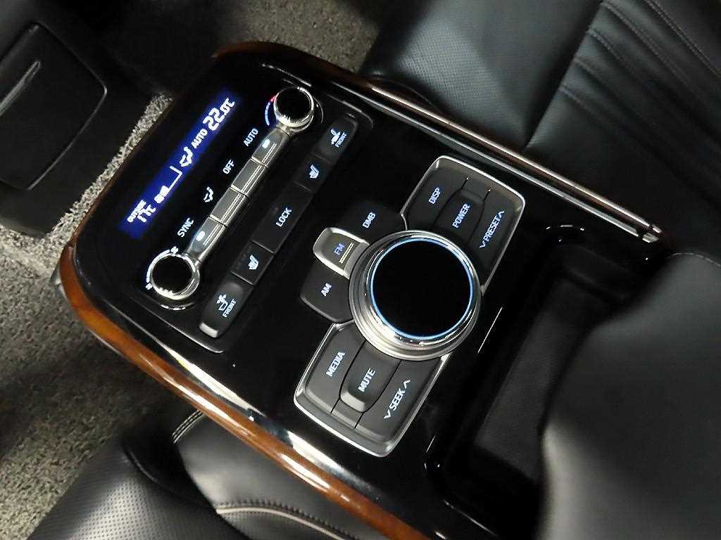 Genesis EQ900 2016 - Importación desde Corea - HF Imports Iquique - Foto 13