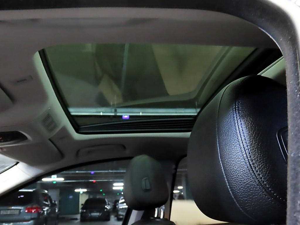 BMW 5 Series 2016 Negro - Importación desde Corea - HF Imports Iquique - Foto 17