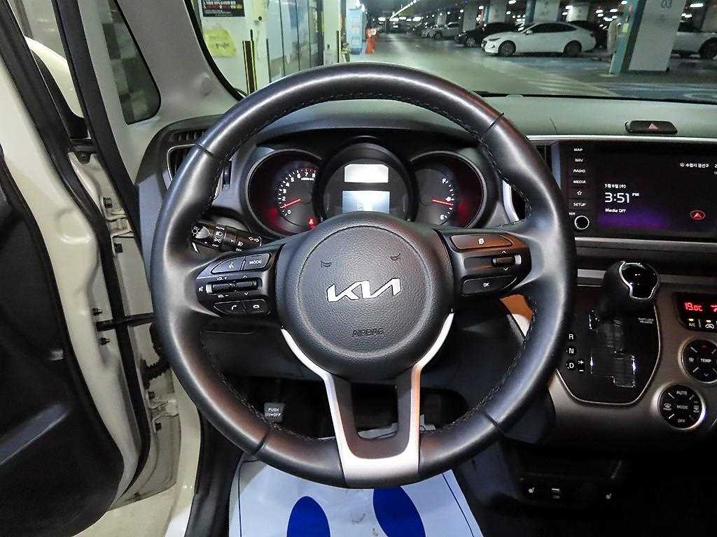KIA Ray - Vista 8