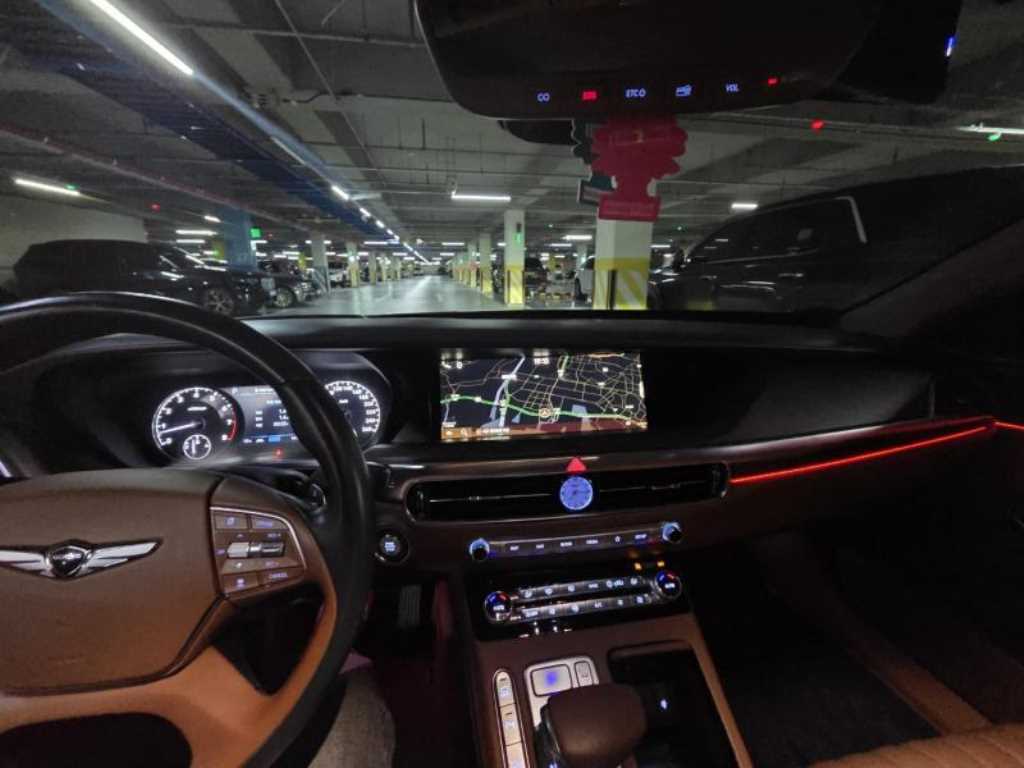 Genesis G90 - Vista 6