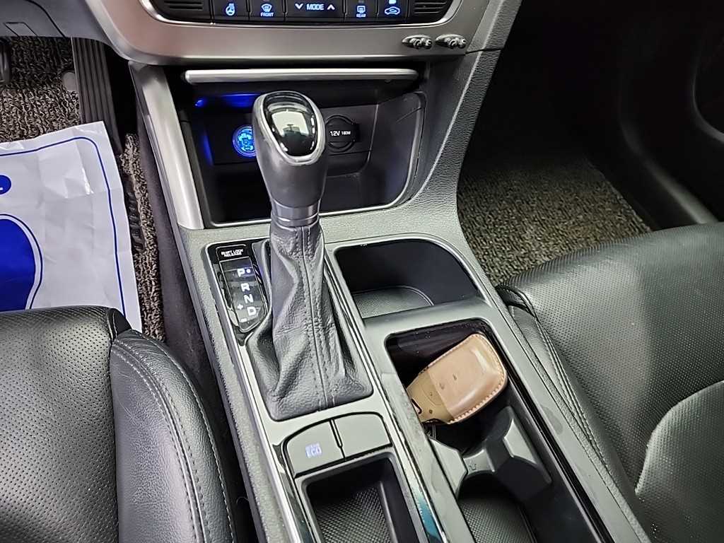 HYUNDAI Sonata - Vista 8