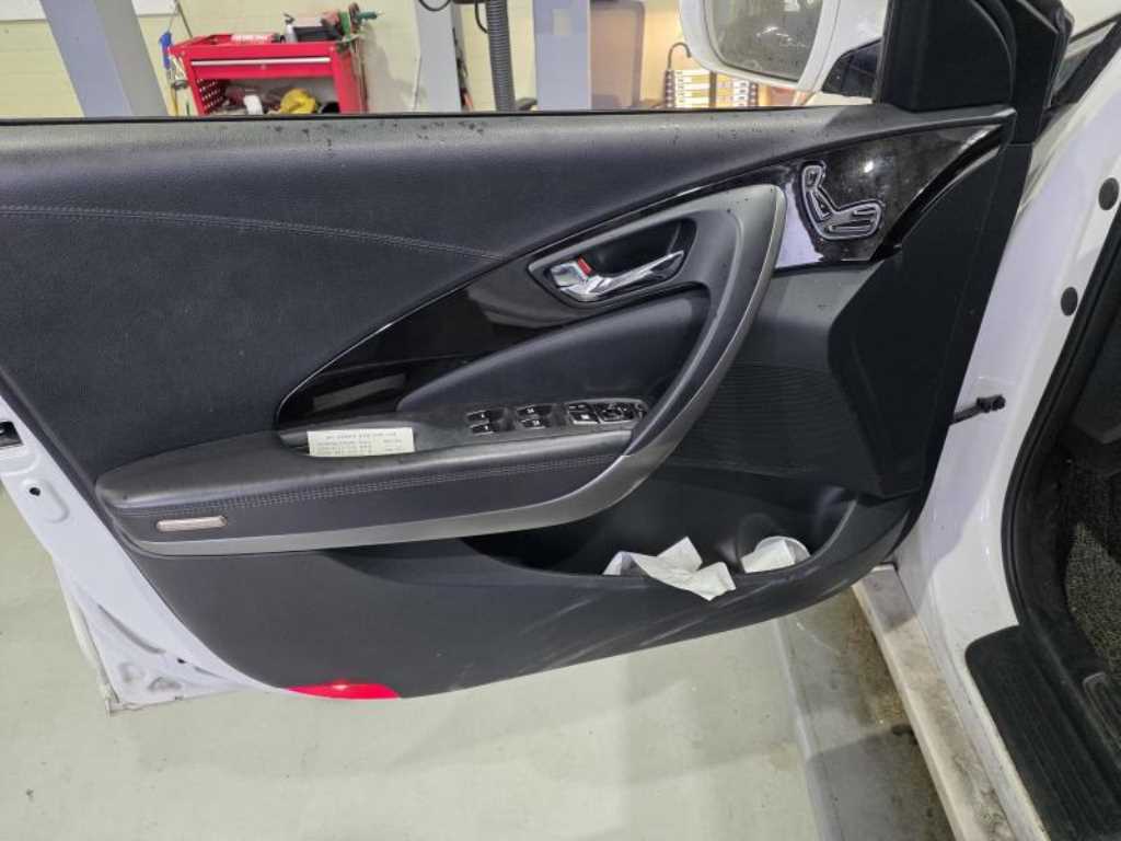 HYUNDAI Grandeur - Vista 4