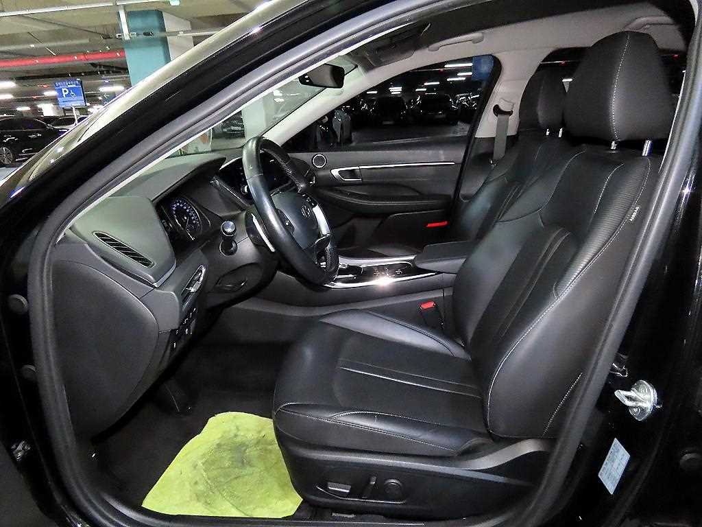 HYUNDAI Sonata - Vista 6