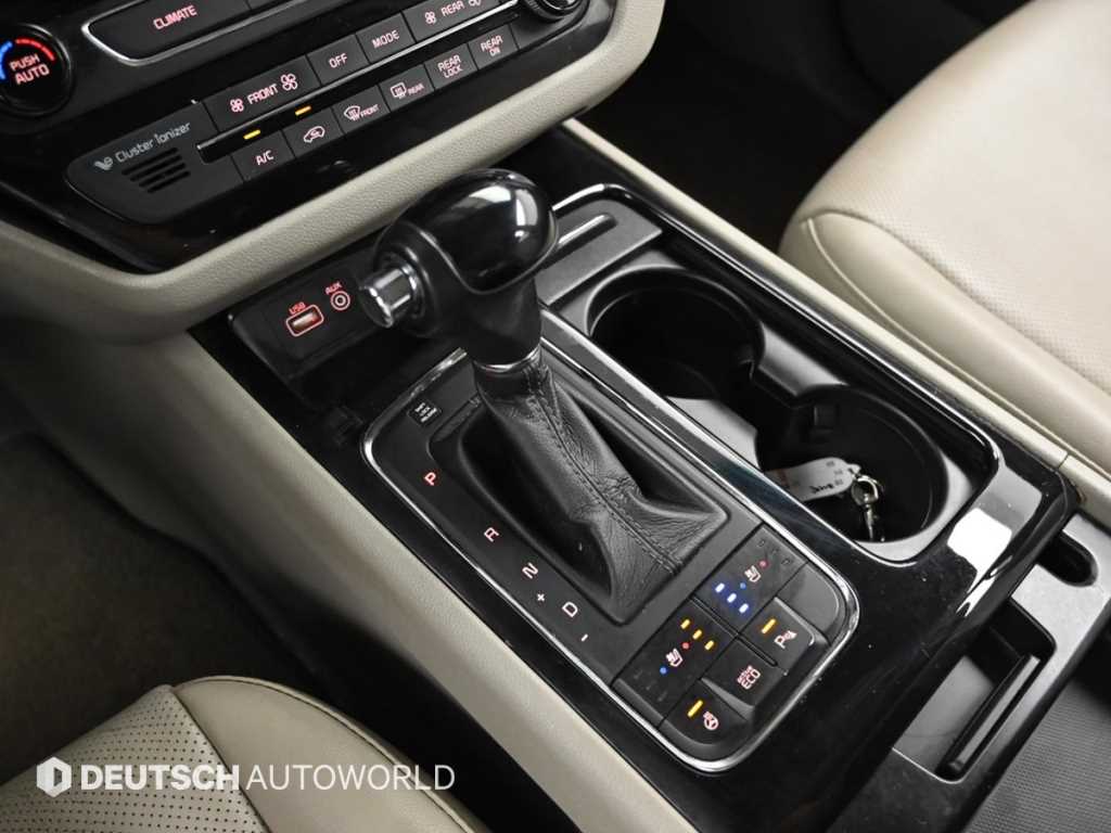 KIA Carnival - Vista 9