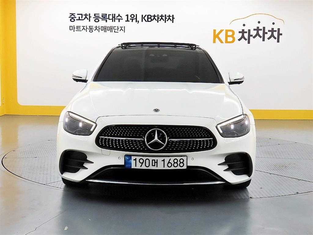 Mercedes Benz E class 2022 Blanco - Importación desde Corea - HF Imports Iquique - Foto 1