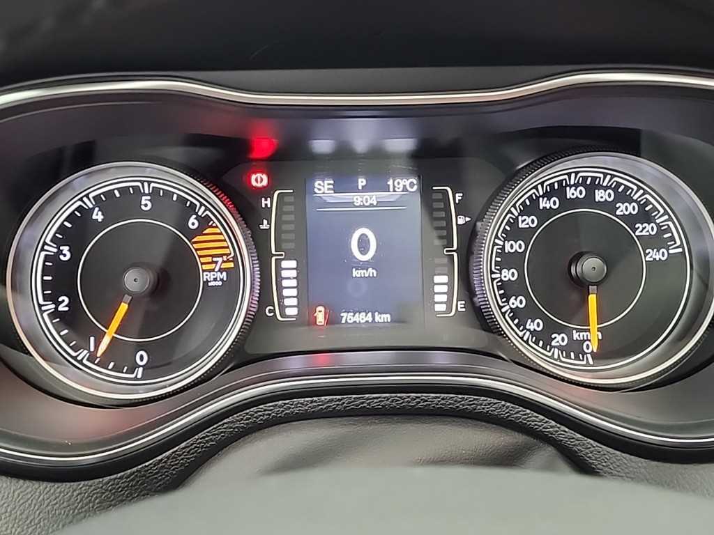 Jeep Cherokee - Vista 6