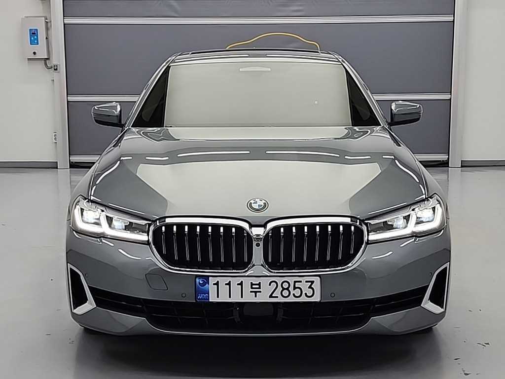 BMW 5 Series - Vista 3