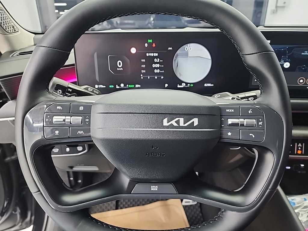 KIA K8 - Vista 9