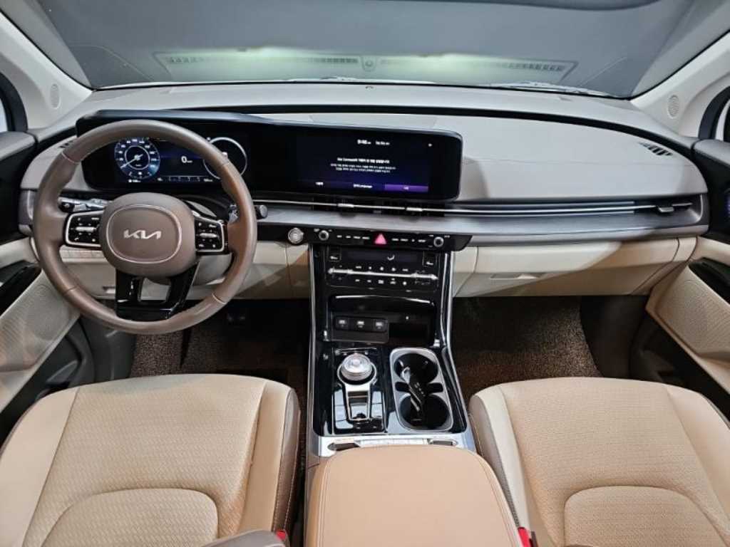 KIA Carnival - Vista 5