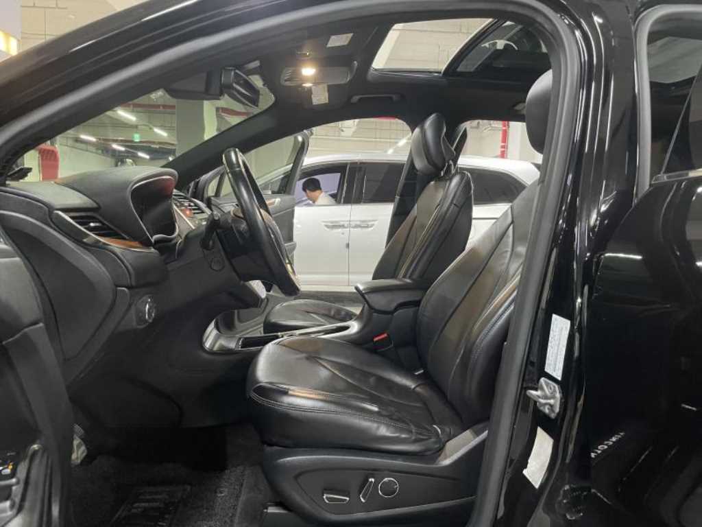 Lincoln MKC 2017 Negro - Importación desde Corea - HF Imports Iquique - Foto 17