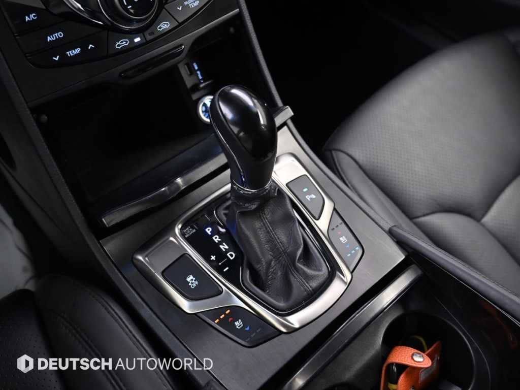 HYUNDAI Grandeur - Vista 9