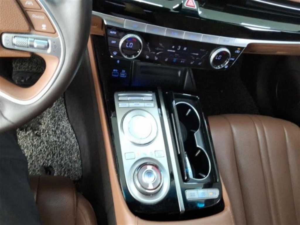 Genesis G80 - Vista 7