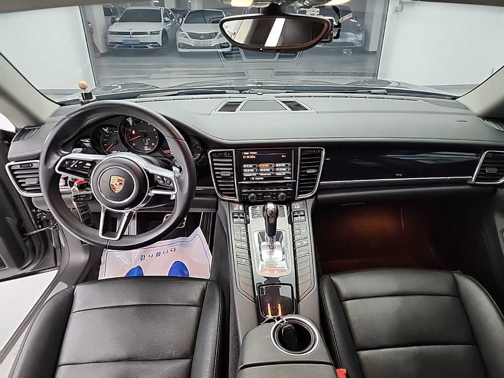 Porsche Panamera - Vista 7