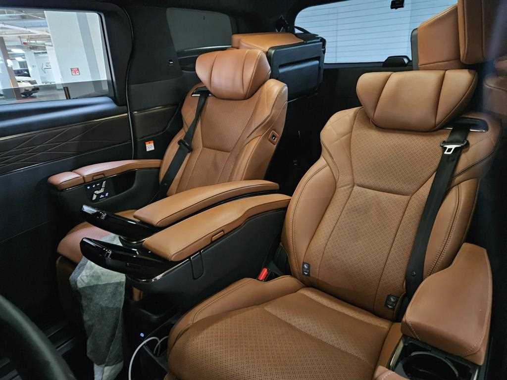 Toyota Alphard - Vista 7