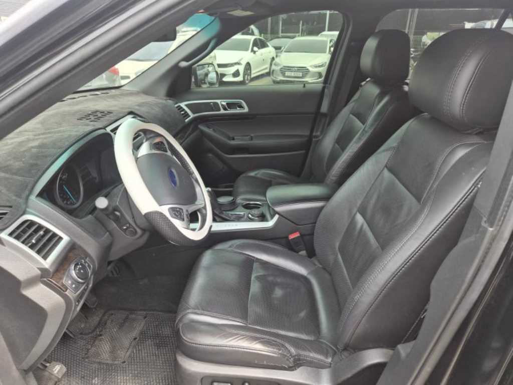 Ford Explorer 2014 Negro - Importación desde Corea - HF Imports Iquique - Foto 16
