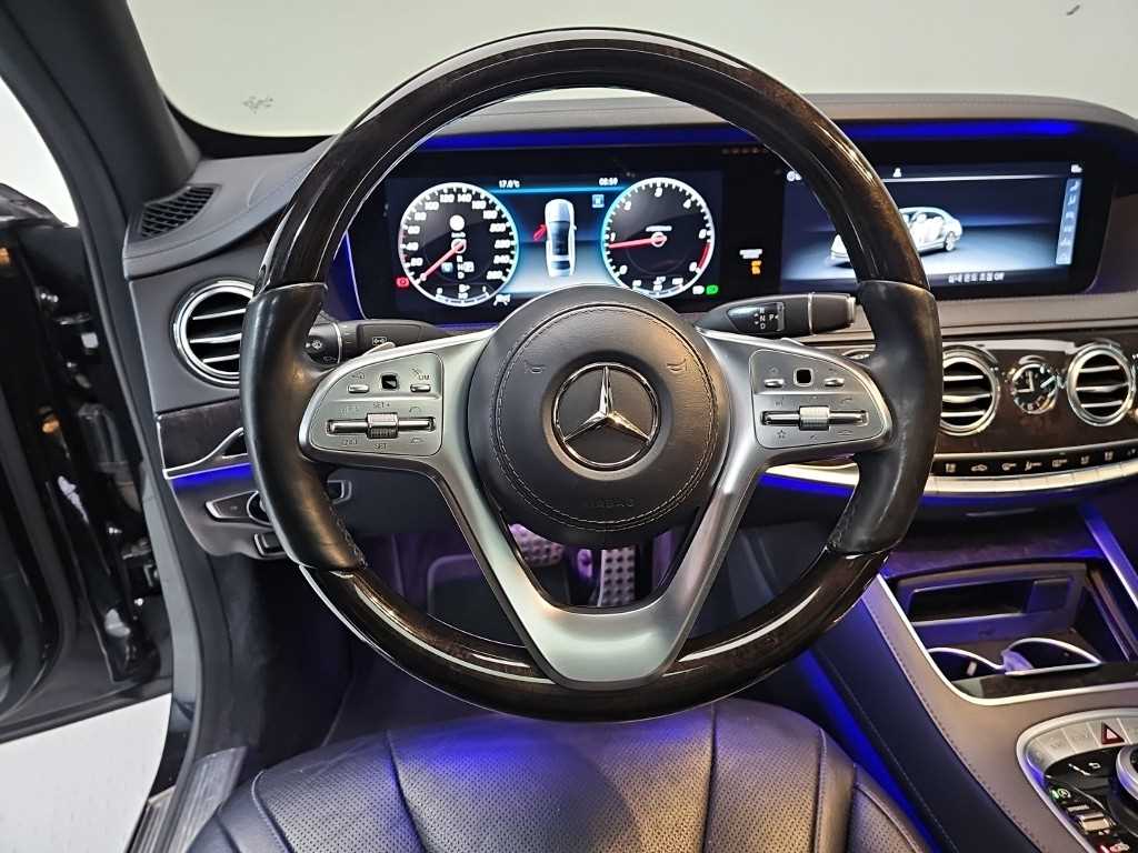 Mercedes Benz S Class - Vista 9