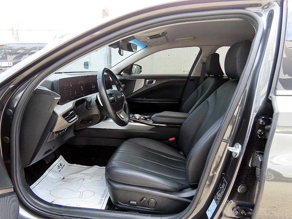 KIA K8 - Vista 5