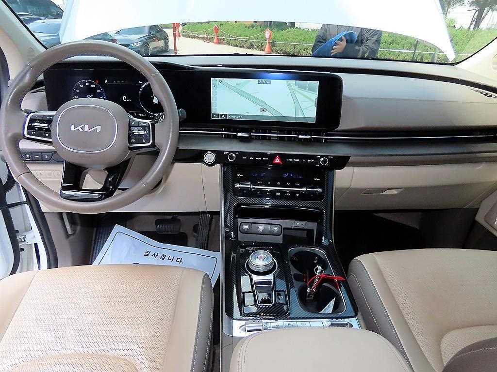 KIA Carnival - Vista 7
