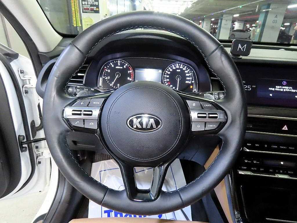 KIA K7 - Vista 8