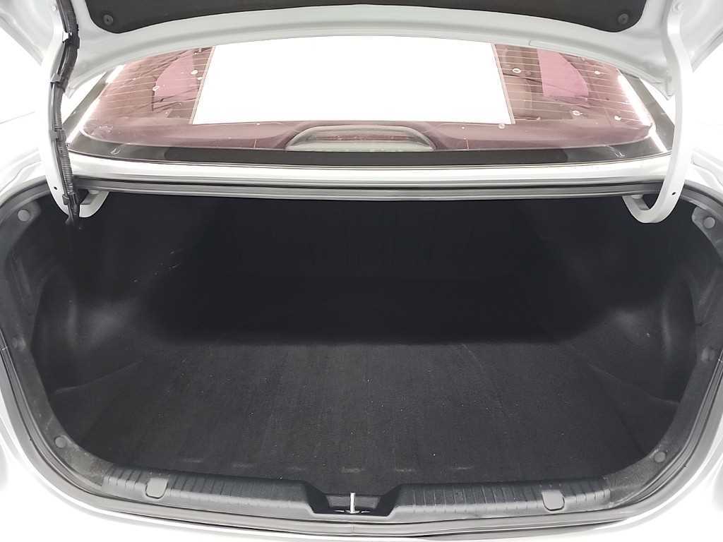 KIA K3 2014 Plateado - Importación desde Corea - HF Imports Iquique - Foto 17