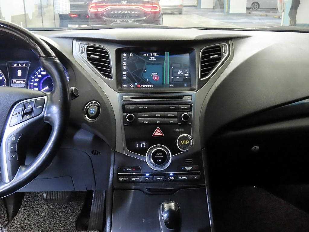 HYUNDAI Grandeur - Vista 11