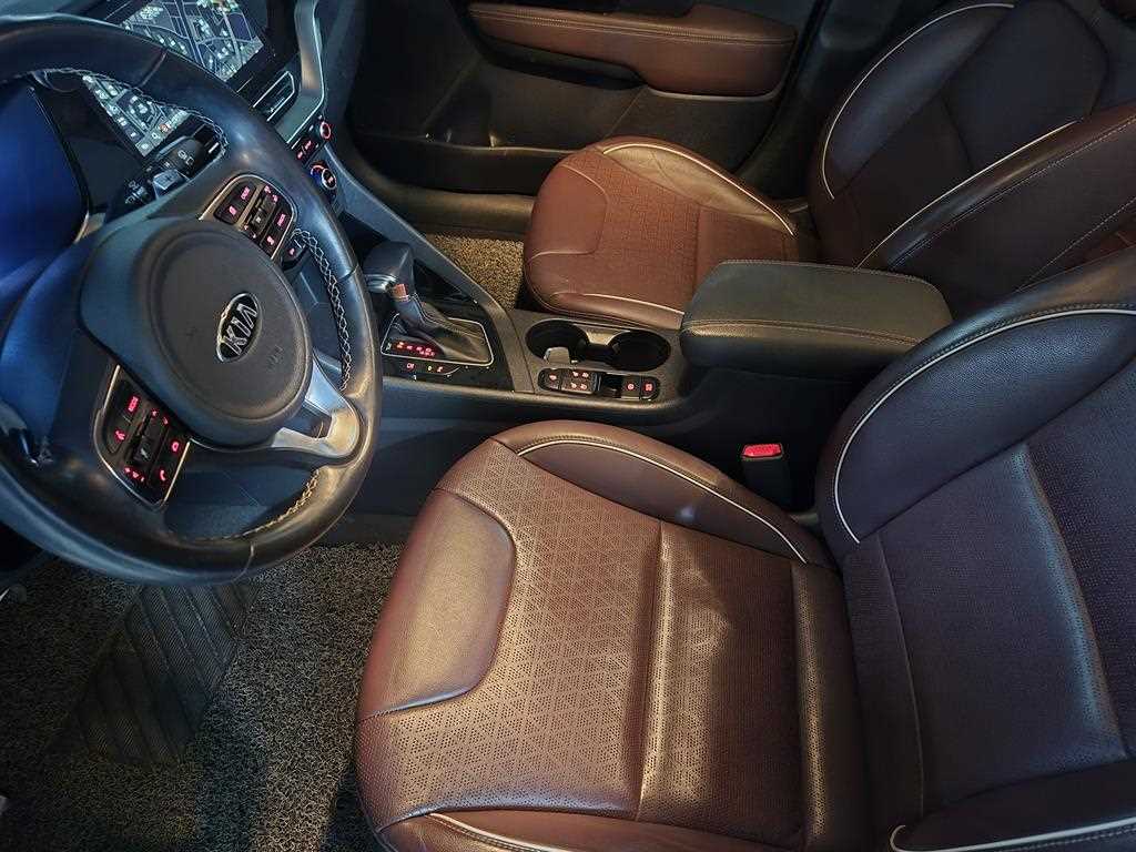 KIA Niro - Vista 9